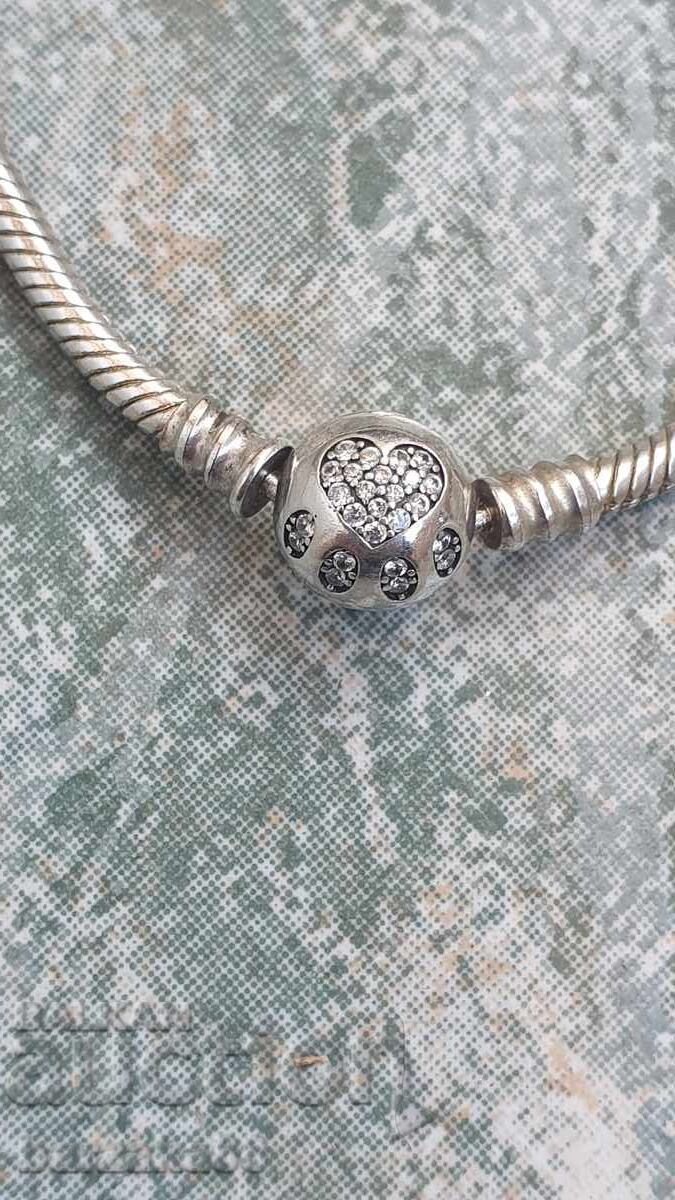 Brățară Pandora placată cu argint cu preț € 8.00 | 15.65 BGN