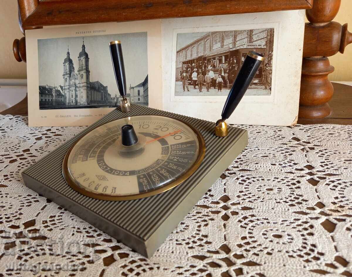 Licitație Calendar perpetuu de colecție, termometru, funcțional