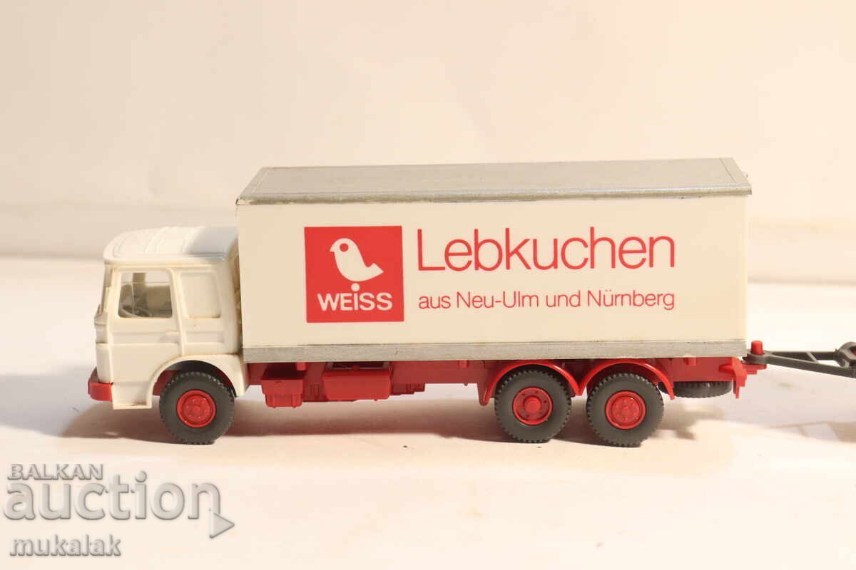 WIKING 1:87 H0 CAMION MAN MAN REMORCA MODEL cu preț € 6.00 | 11.73 BGN