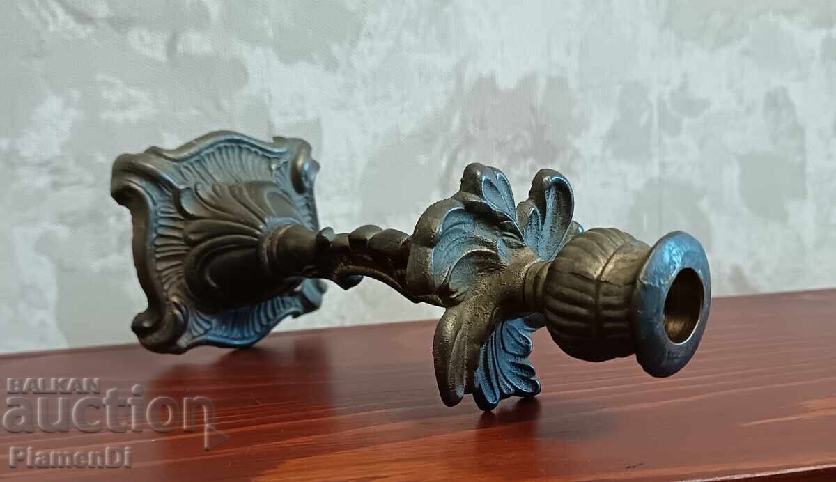 Livrarea Suport de lumânări vintage, decorativ, din bronz/alamă