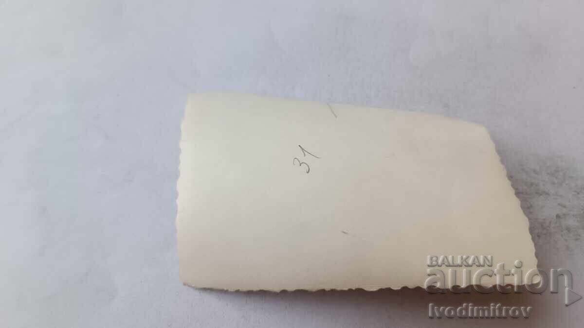 Φωτογραφία Νεαρός άνδρας με μαγιό στο ποτάμι με τιμή € 1.17 | 2.29 BGN