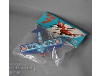Стара метална играчка модел самолет с опаковка нов