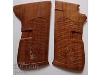 Дървени чирени за пистолет CZ 52
