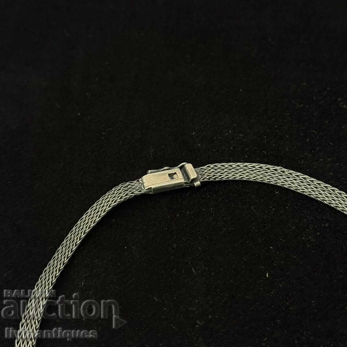 Elegant damă colier din argint 925 cu preț € 120.67 | 236.01 BGN Elegant damă colier din argint 925 cu preț € 120.67 | 236.01 BGN