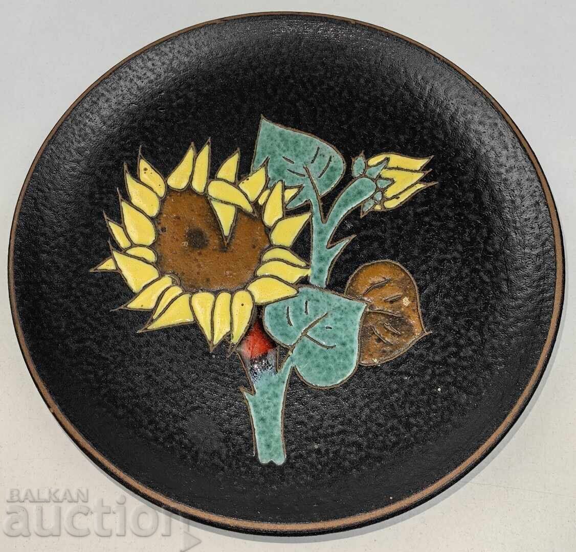 Licitație TAVĂ EMAIL FLORI CU SEMNĂTURĂ DE SOARE