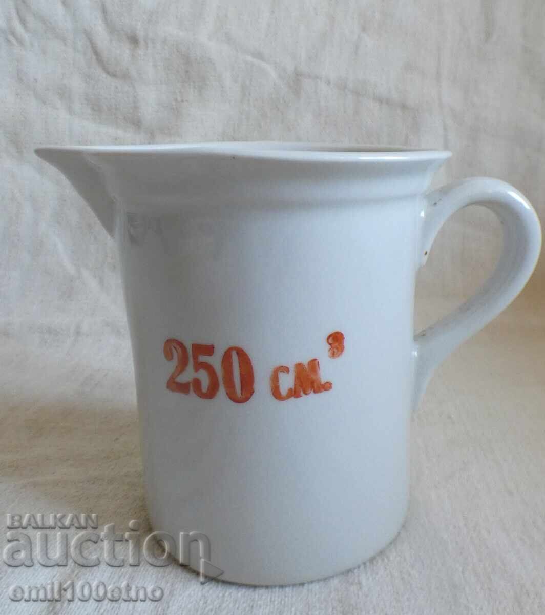 Мерителна чаша мензура порцелан СССР Мерителна чаша мензура порцелан СССР