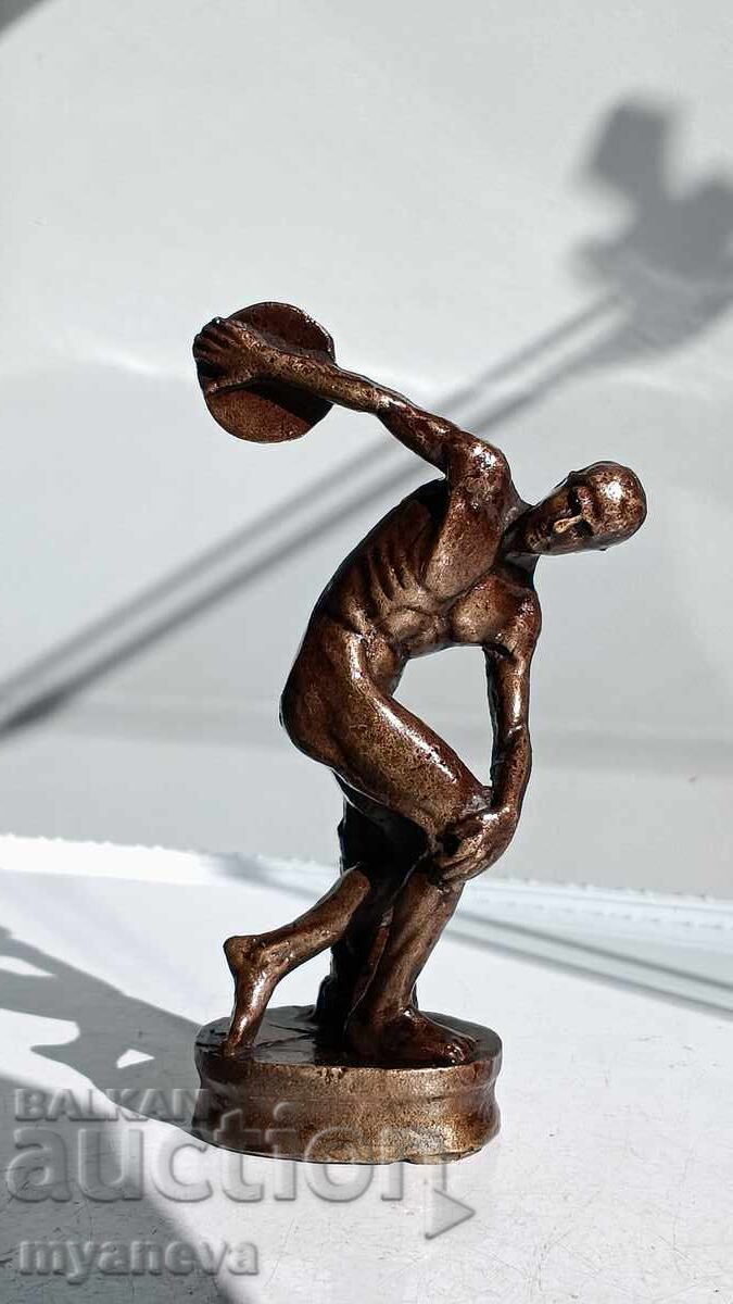 Aruncător de disc sau „Discobolul”, statuetă de bronz