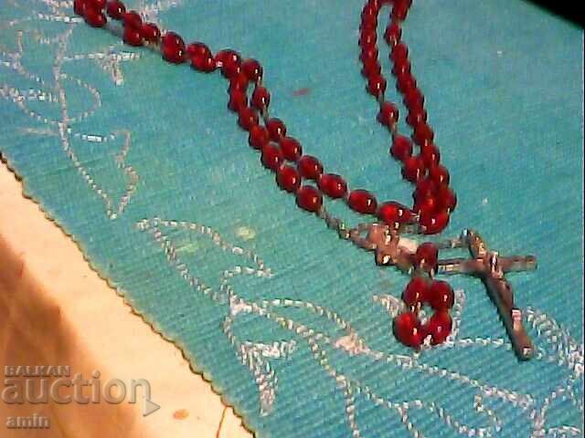 Guler frumos cu cruce din piatră naturală cu preț € 8.00 | 15.65 BGN