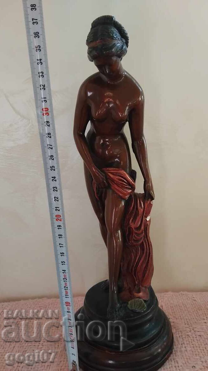 Figurină veche din bronz, plastică, statuetă