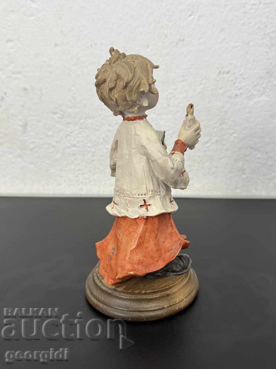 Licitație Figurină din porțelan - Capodimonte. Nr. 7945