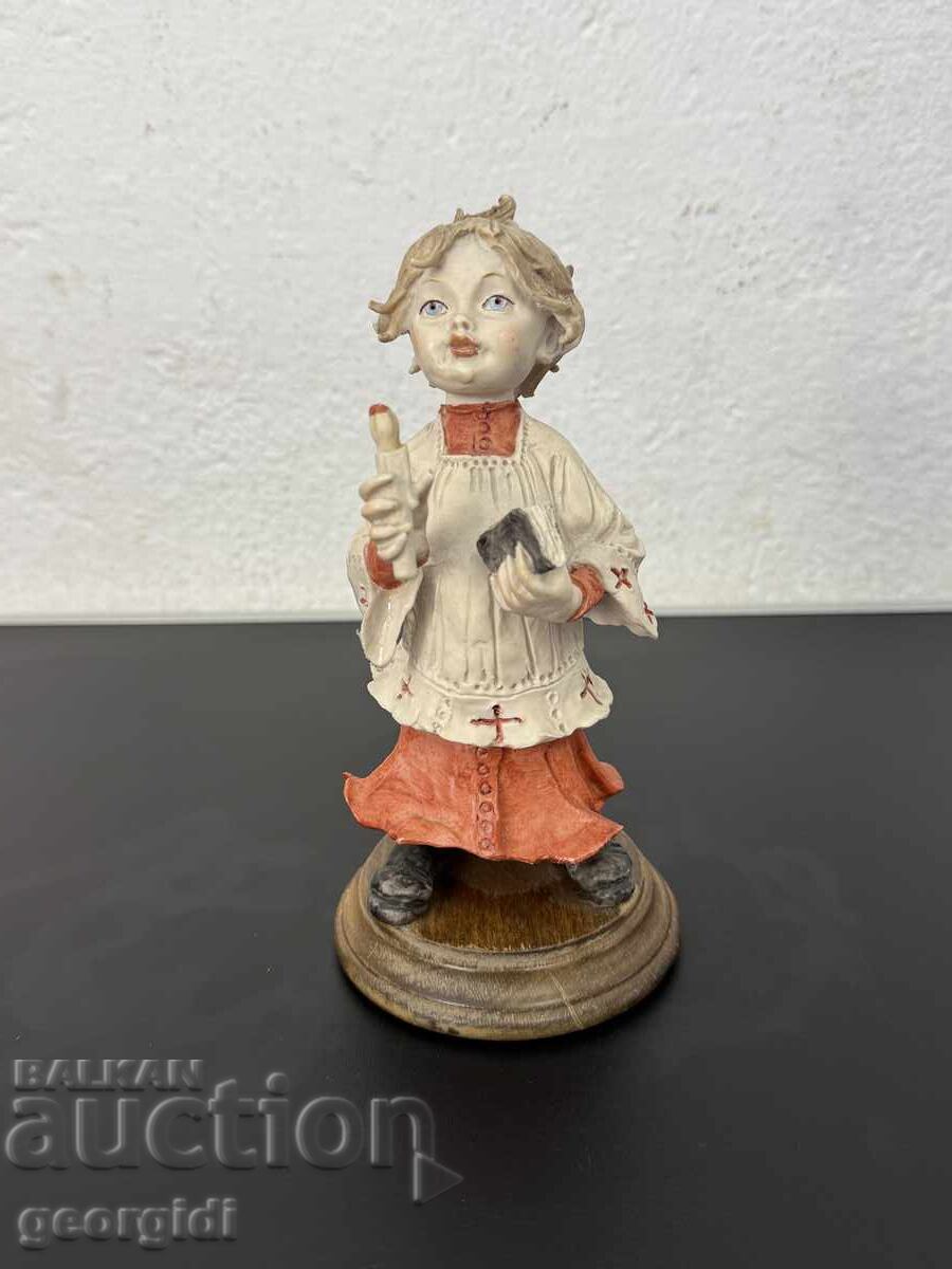 Figurină din porțelan - Capodimonte. Nr. 7945