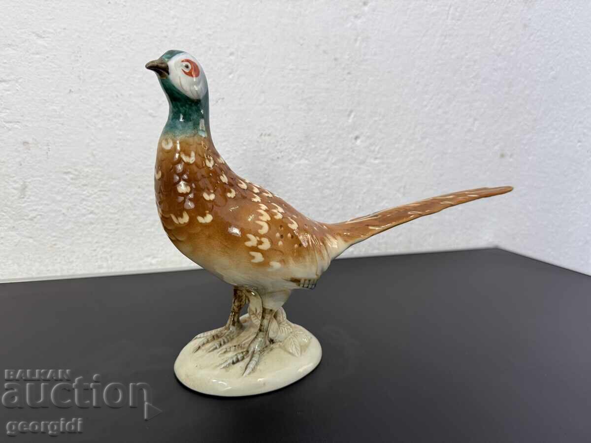 Πορσελάνινο φασιανόπουλο - Royal Dux. Αρ. 7946 με τιμή € 155.00 | 303.15 BGN