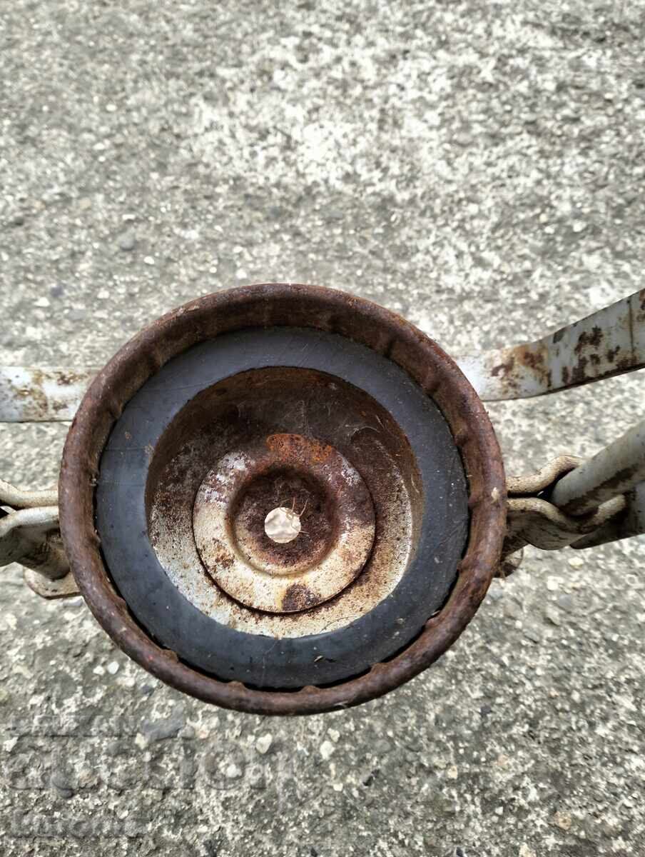 Livrarea Dop de borcan vechi