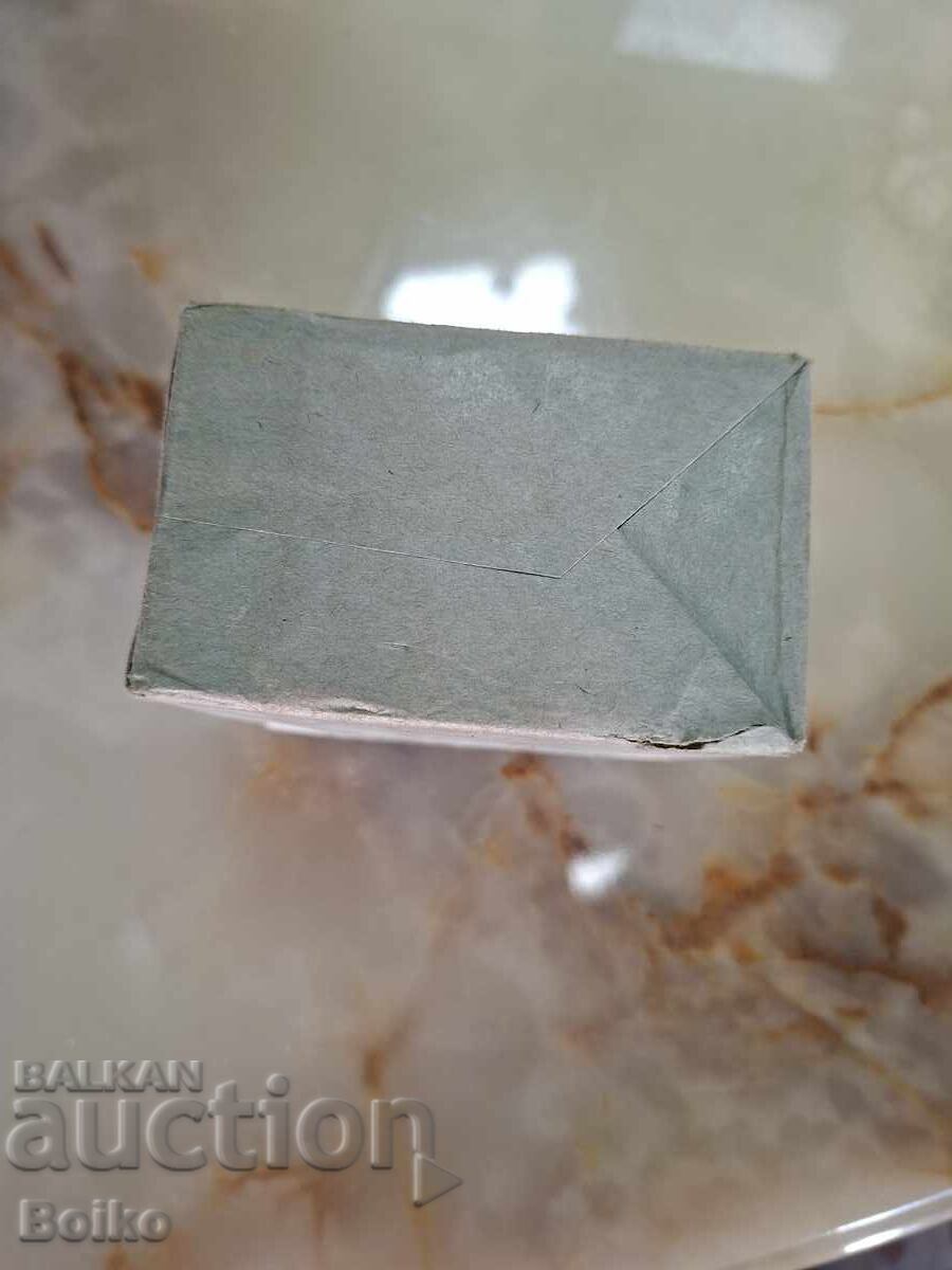 Стара пачка кибрит. с цена € 0.10 | 0.20 лв.