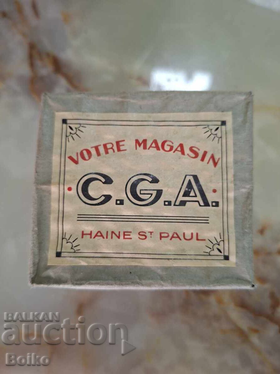 Стара пачка кибрит.