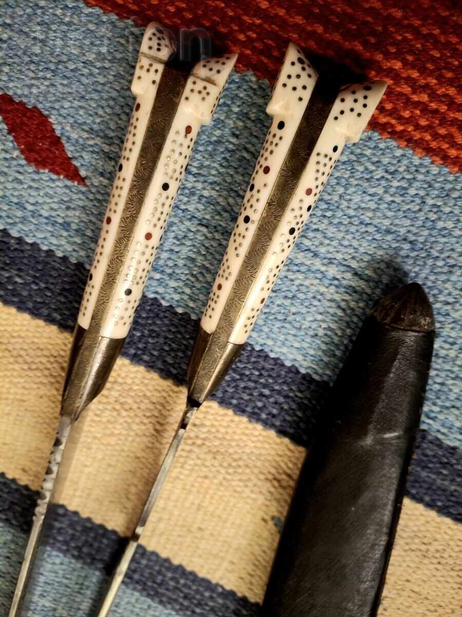 Licitație Set cuțit și furculiță bosniene, biceac, caraculeac, sabie, iatagan, pumnal