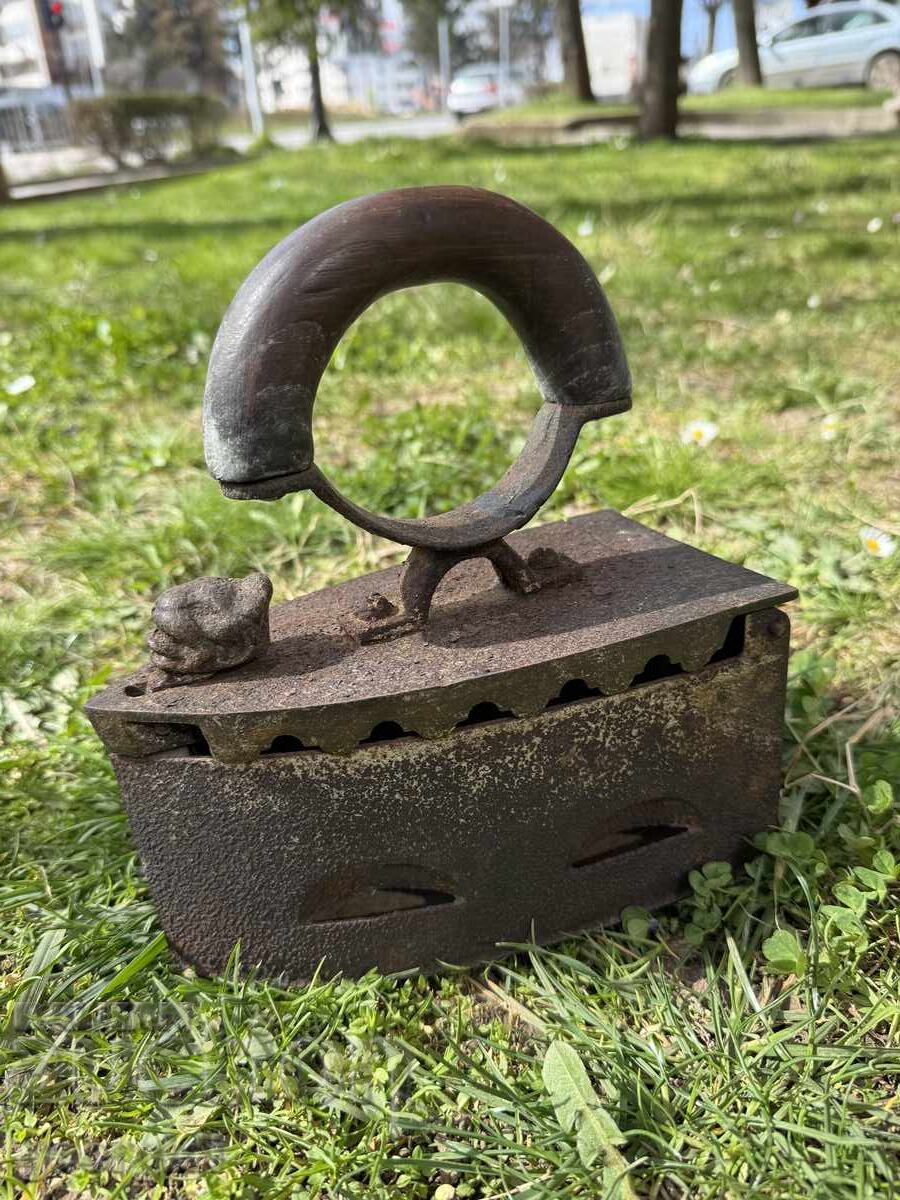 Δημοπρασία Stara yutiya na dŭrveni vŭglishta s lŭv. №7952