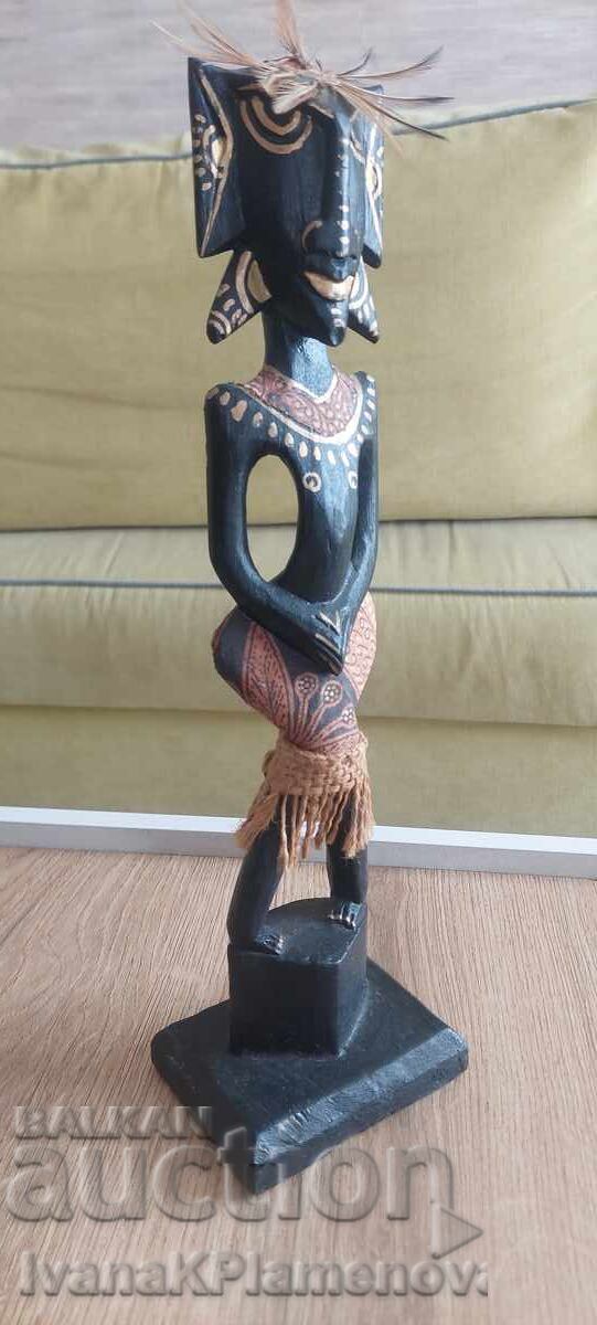 Дърворезба за ценители височина 35см с цена € 15.00 | 29.34 лв.