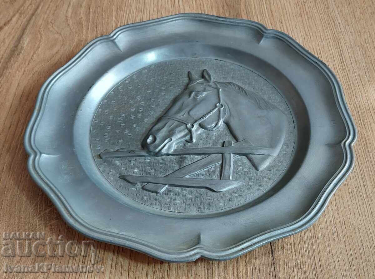 Livrarea Tavă retro din tablă, marcata, pentru cunoscători