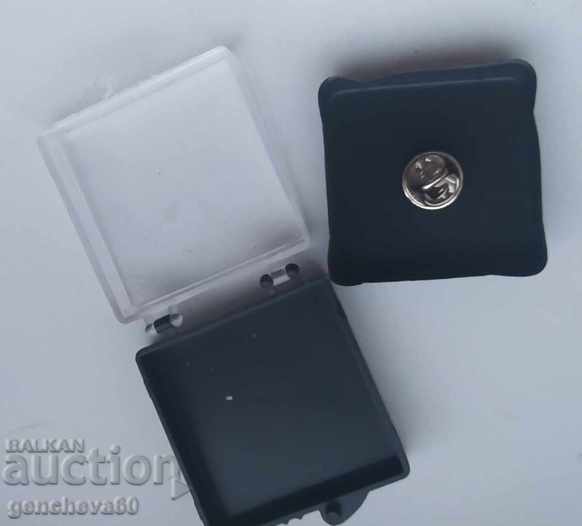 Licitație Insignă de colecție pentru rever, barcă de lux