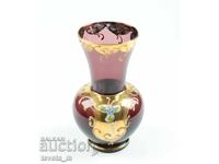 Κρυστάλλινη Βάζο Βοημίας με ανάγλυφα μοτίβα και επίχρυση