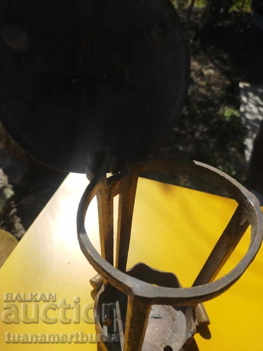 Suport metalic pentru lumanari cu preț € 20.00 | 39.12 BGN