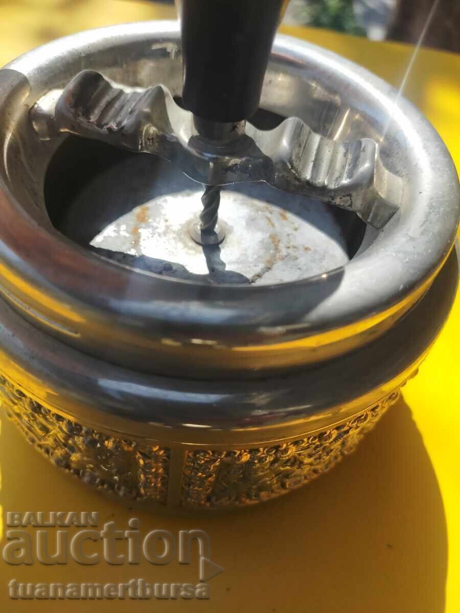Delivery of Metal ashtray