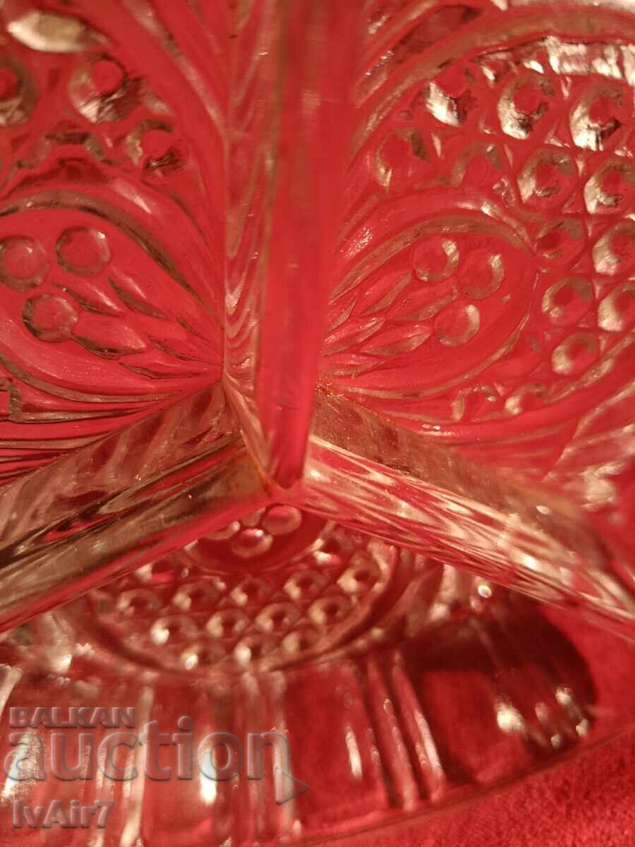 Δημοπρασία Κρυστάλλινο πιάτο για λάτρεις της Mercedes