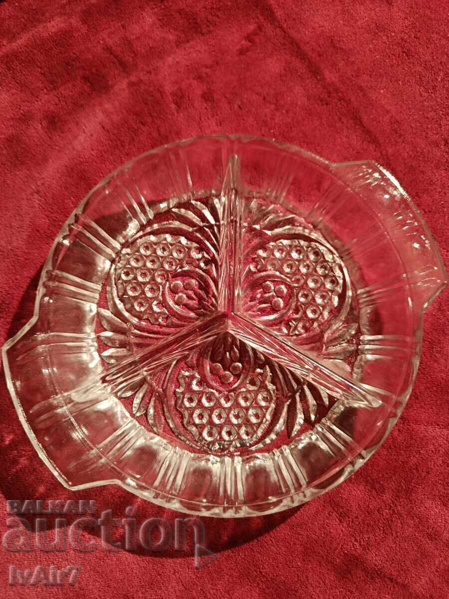 Κρυστάλλινο πιάτο για λάτρεις της Mercedes