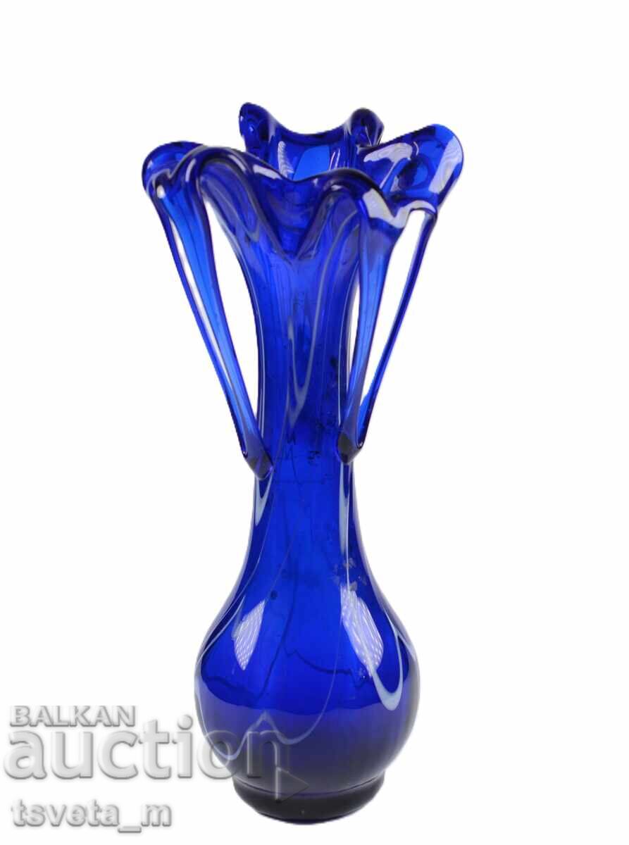 Licitație Vază sticlă albastru cobalt, realizată manual Licitație Vază sticlă albastru cobalt, realizată manual