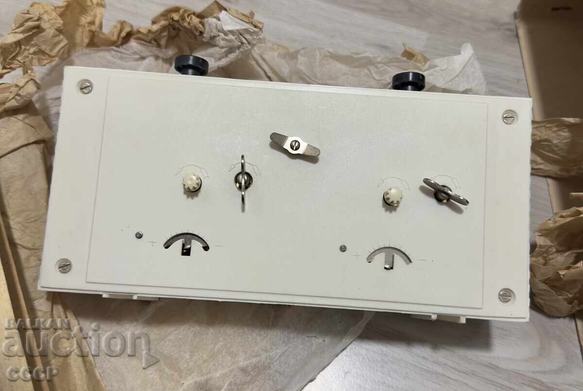 Izklyuchitelno ryadŭk chasovnik za shakh JANTAR - 6