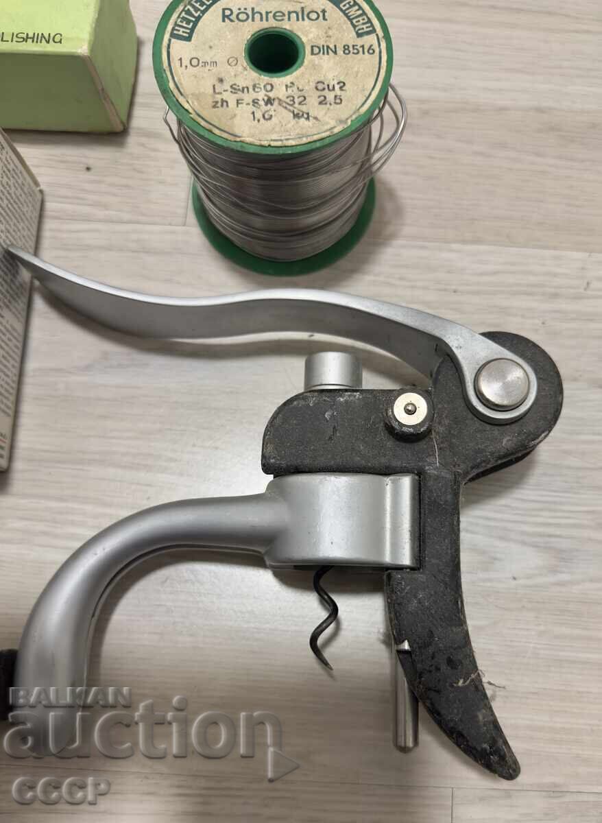 Licitație Lot Unelte (1) Licitație Lot Unelte (1)