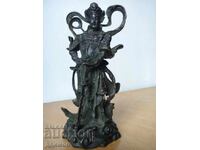 Antique bronze statuette