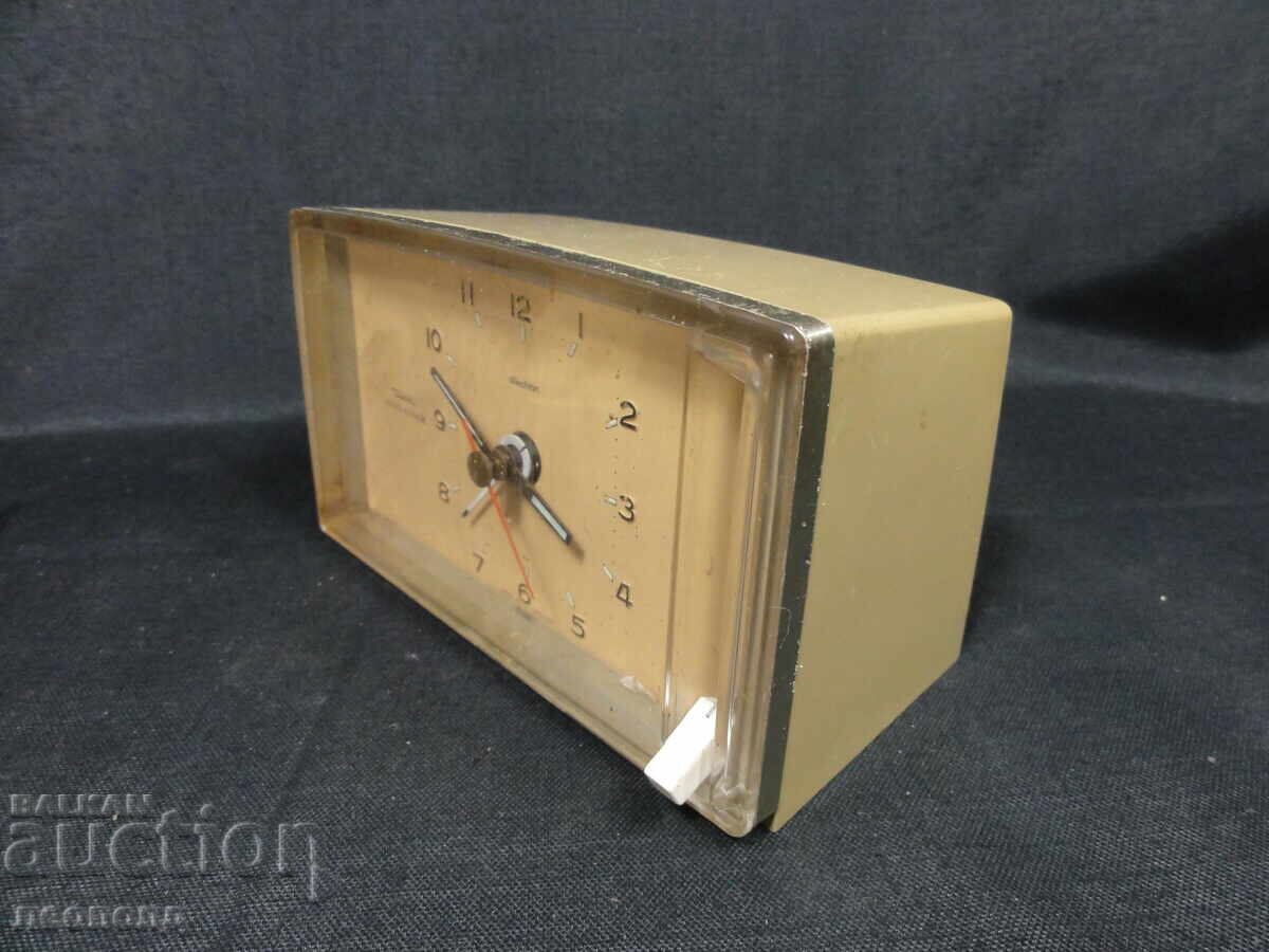 BZTS STAR RETRO ΗΛΕΚΤΡΟΜΗΧΑΝΙΚΟ ΡΟΛΟΪ ΞΥΠΝΗΤΗΡΙ DIEHL με τιμή € 2.50 | 4.89 BGN