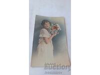 Felicitare Poștală Tânăra cu coș de flori