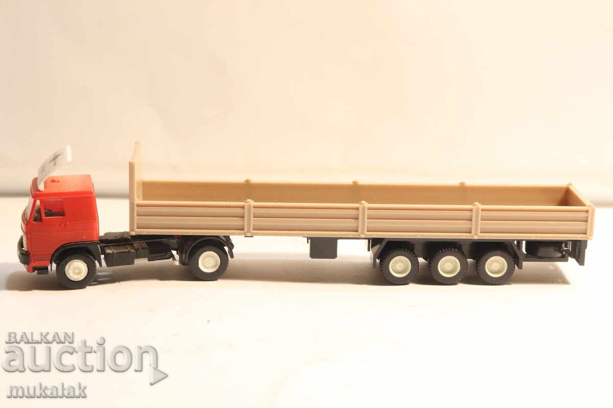 IGRA 1/87 H0 LIAZ SKODA TRUCK MODEL CAR