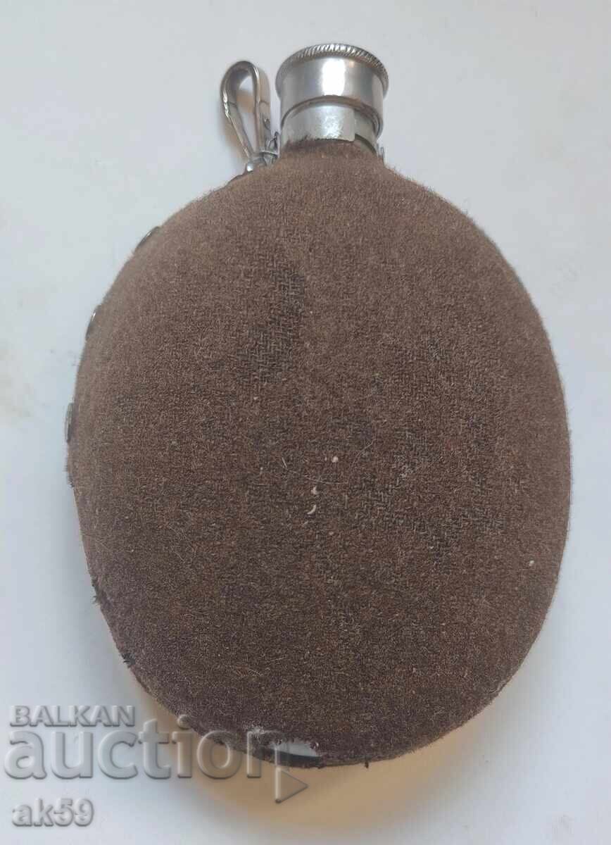 Аукцион Войнишка манерка.