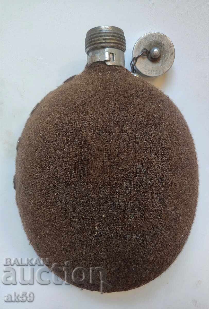 Доставка на Войнишка манерка.