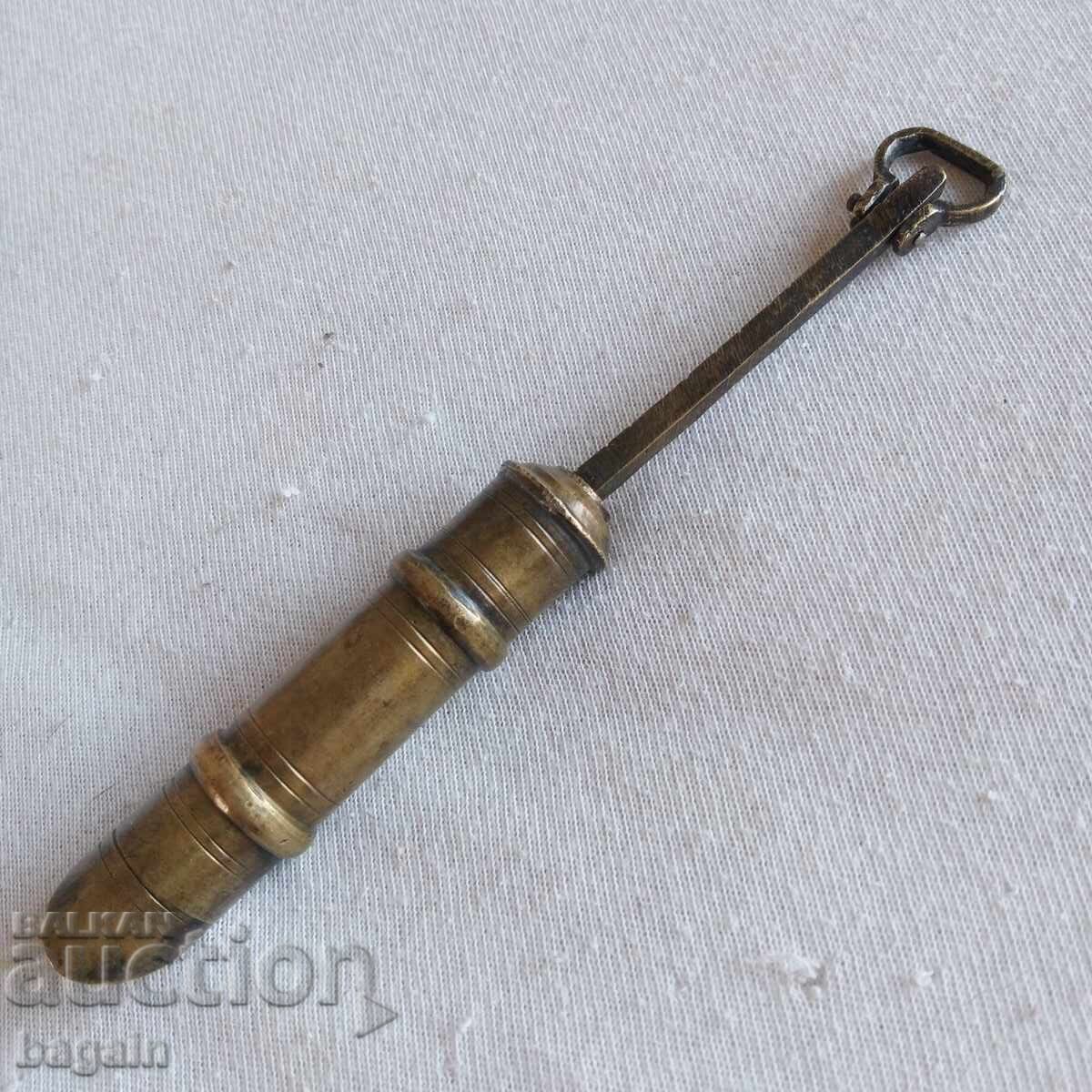 Barutnik, dozator, pushka, pistolet με τιμή € 70.00 | 136.91 BGN