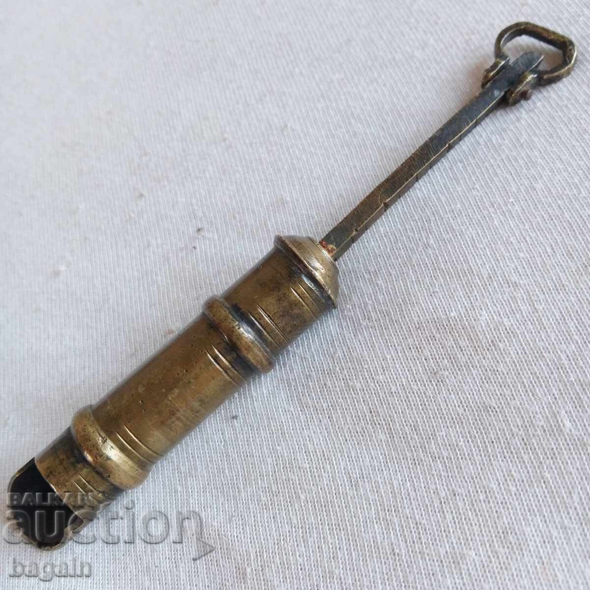 Barutnik, dozator, pushka, pistolet