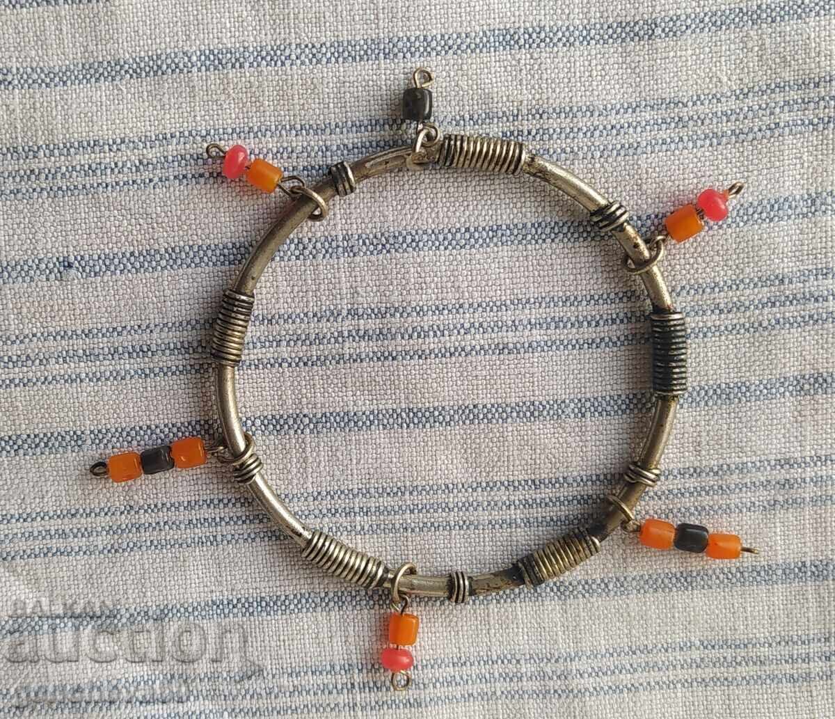 Brățară etnică cu mărgele/șirag cu preț € 15.00 | 29.34 BGN