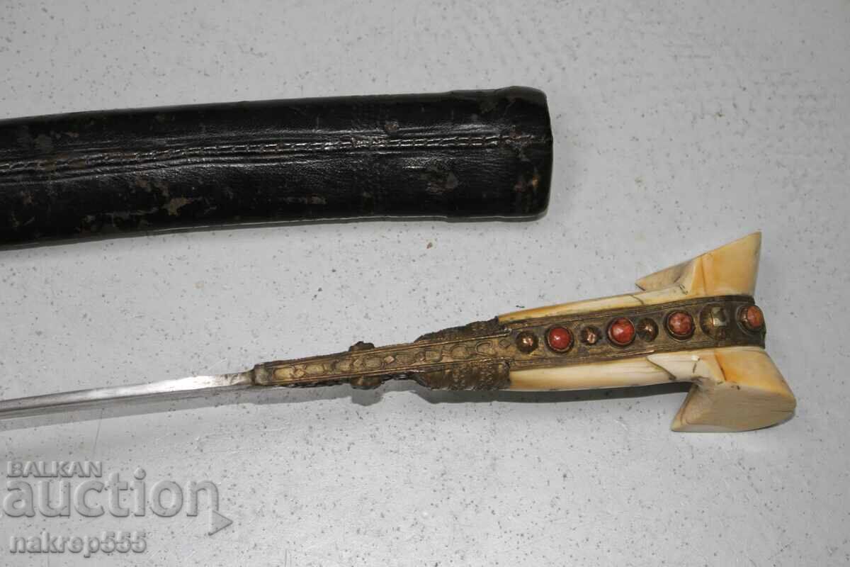 Iatagan otoman balcanic cu teacă originală, morsă și corali - 5
