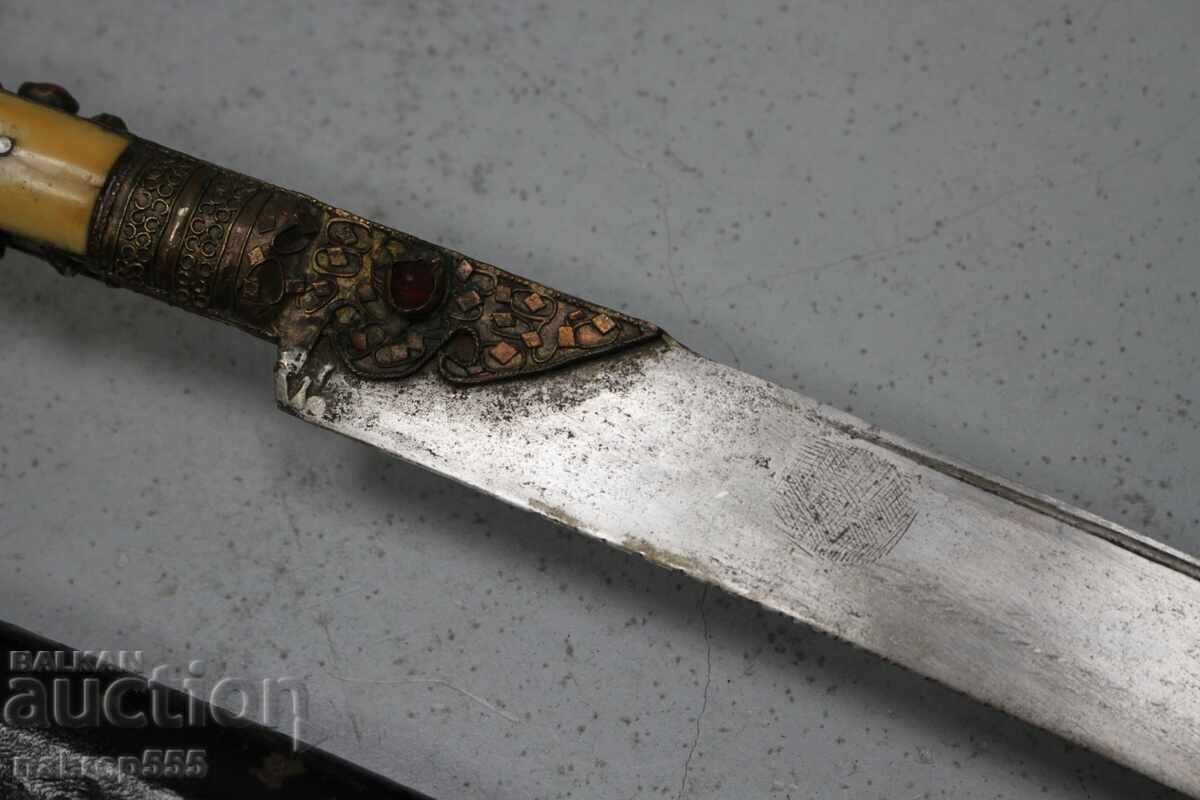 Iatagan otoman balcanic cu teacă originală, morsă și corali - 7