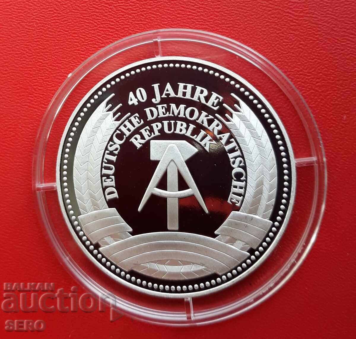 Livrarea Medalie-Germania-RDG-40 de ani RDG