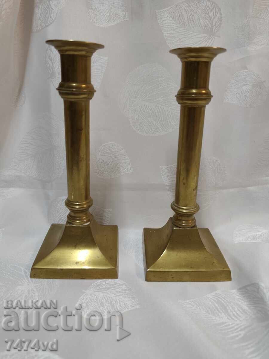 Candelabre masive din bronz, 21 cm înălțime Candelabre masive din bronz, 21 cm înălțime