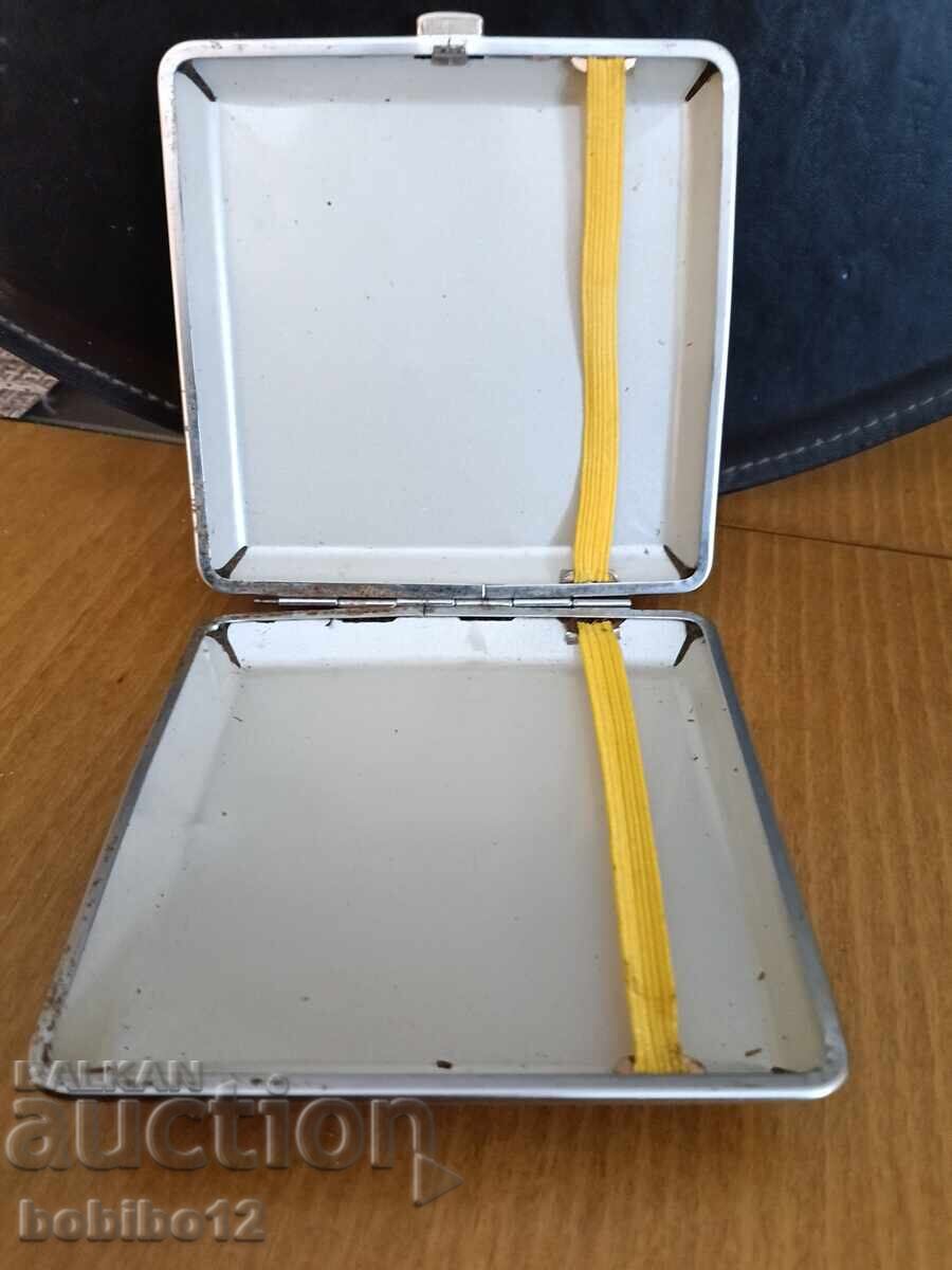 Livrarea Tabakera Lui Viton Livrarea Tabakera Lui Viton