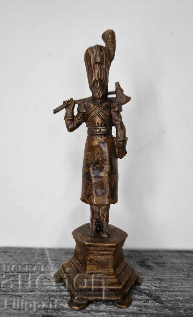 Statuetă din bronz CĂZAC