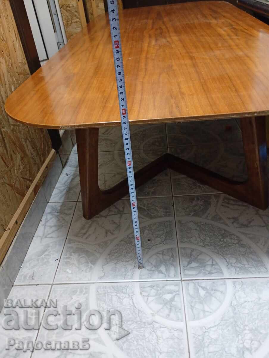 Masă mare de sufragerie retro (150 cm) din lemn masiv – Nuc / S - 7 Masă mare de sufragerie retro (150 cm) din lemn masiv – Nuc / S - 7