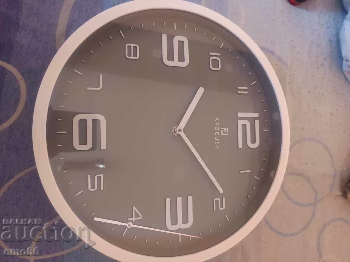 Аукцион Стенен часовник