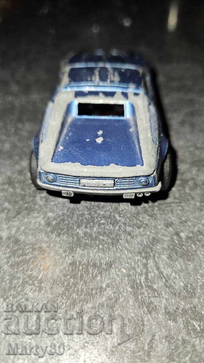 Mercedes - 5